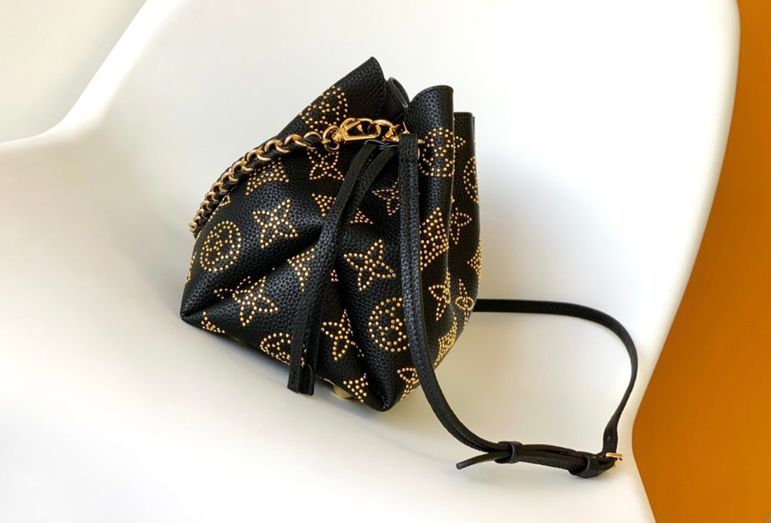 New Black/gold LV handbag
