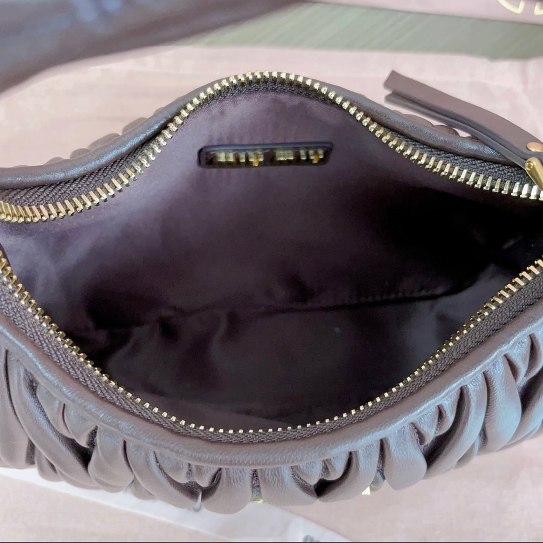 MIU wander handbag