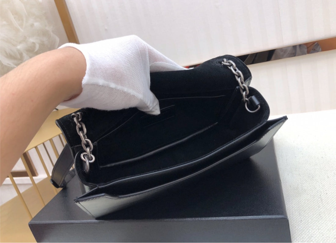 Woman shoulder handbag YSL