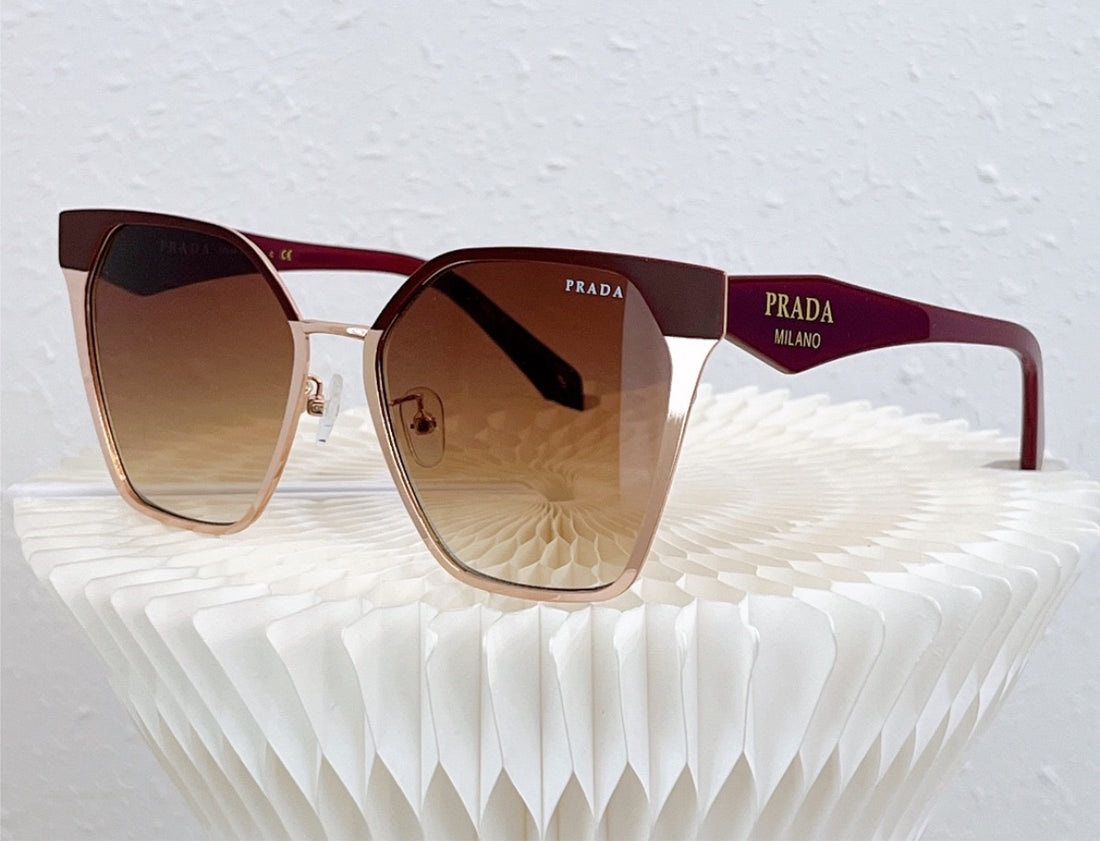 Prada woman sunglasses