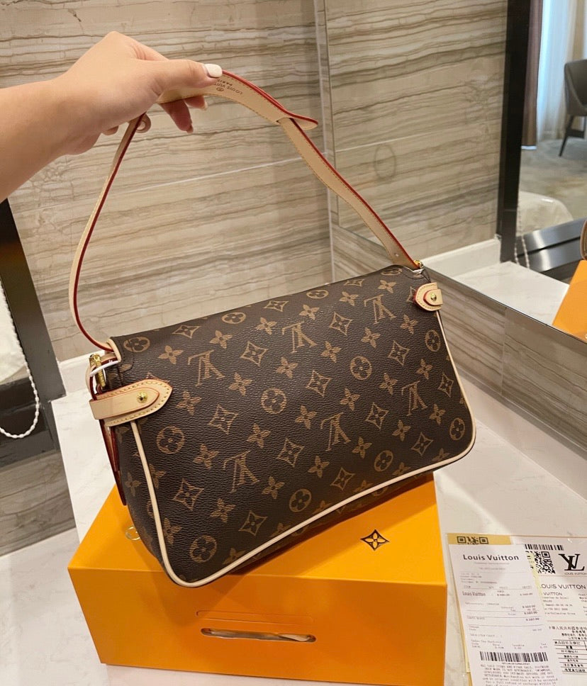 LV woman new Handbag