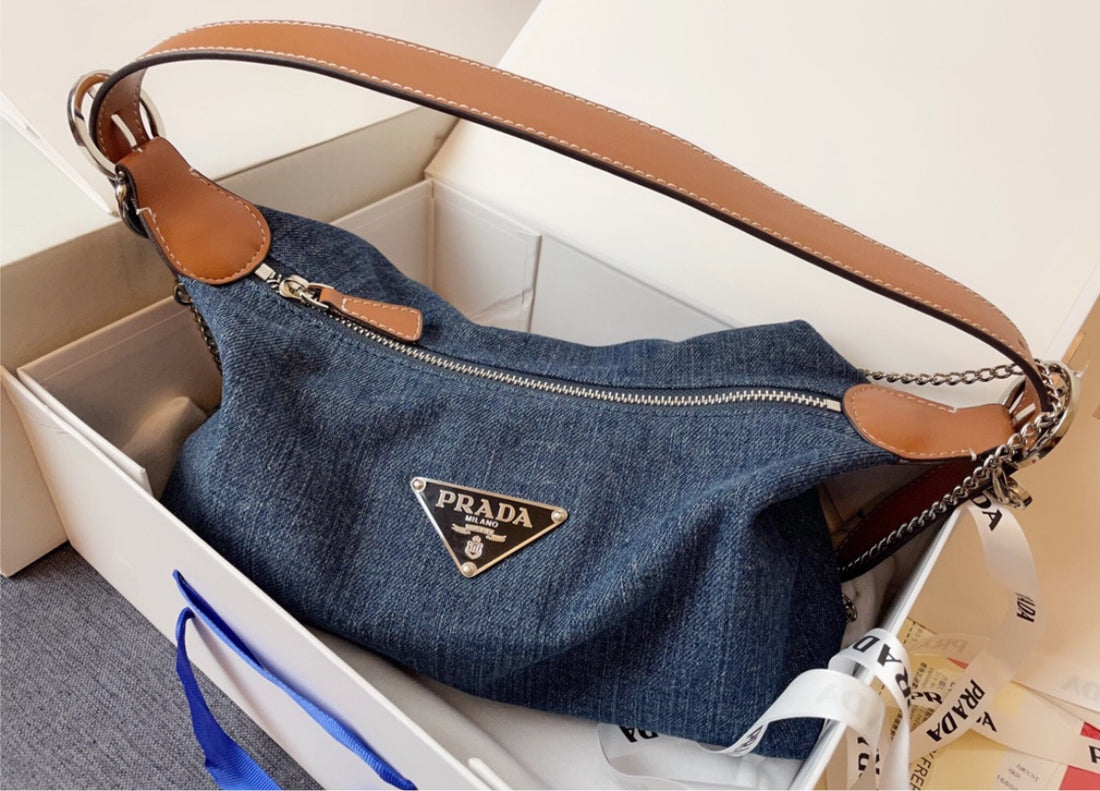 New Prada woman handbag