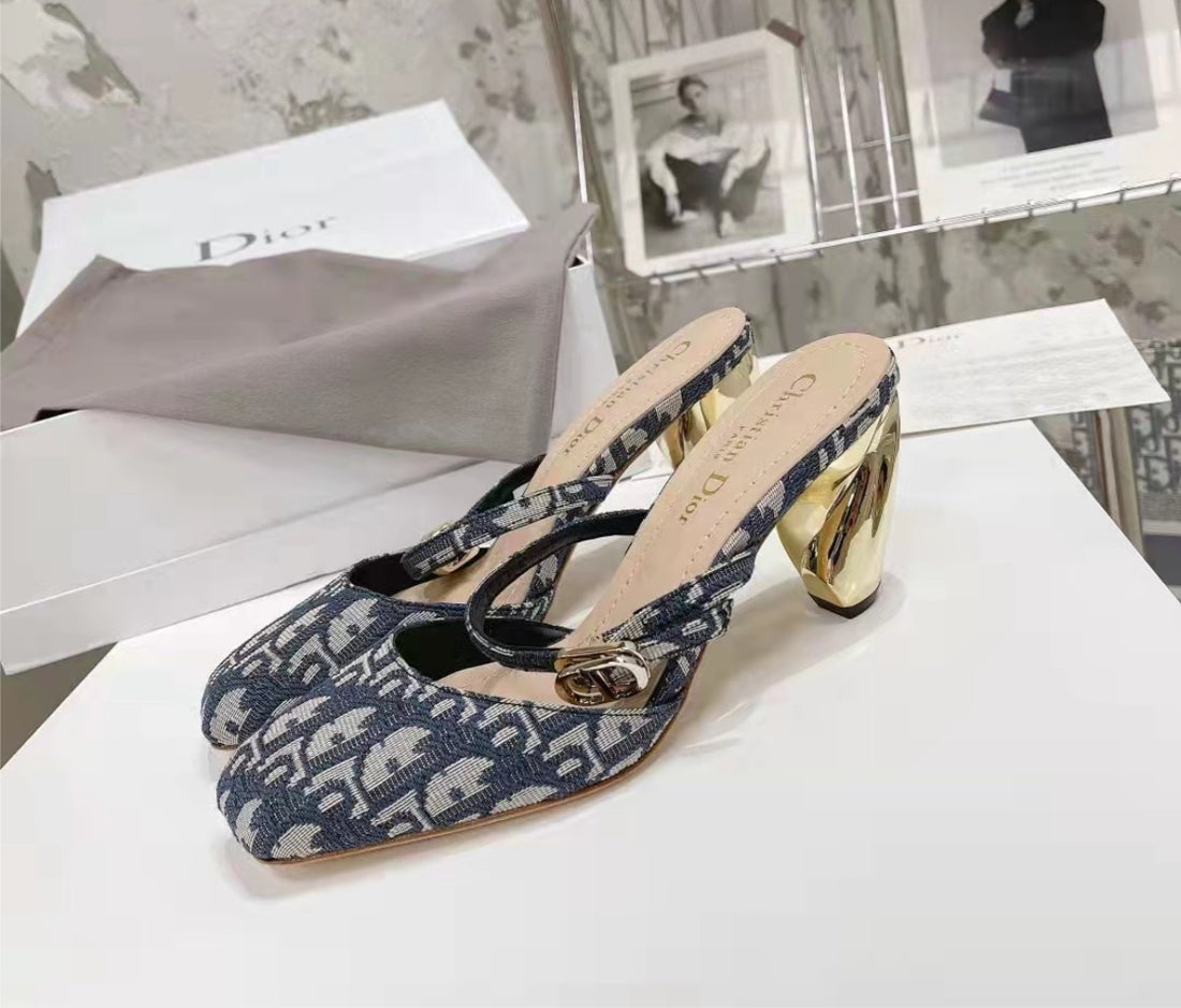 New woman Dior slip on shoes