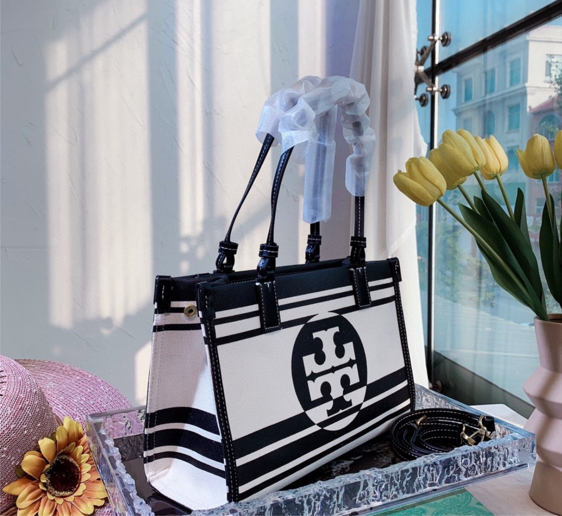 Woman Tory Burch shoulder handbag