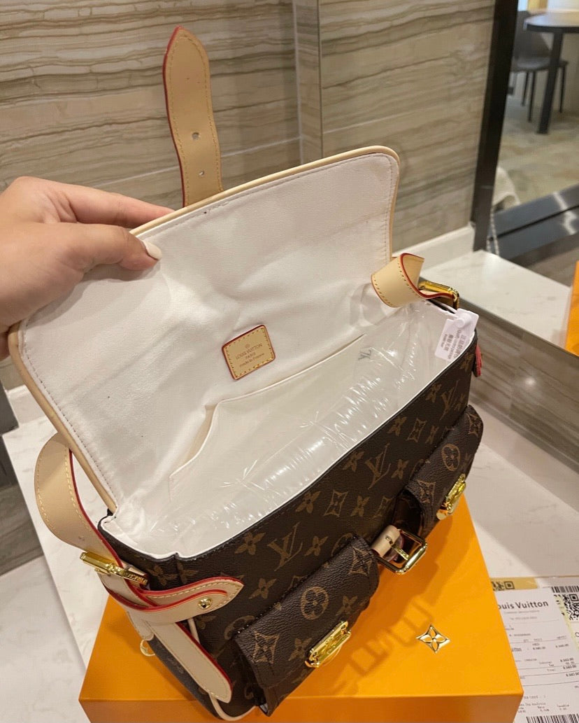LV woman new Handbag