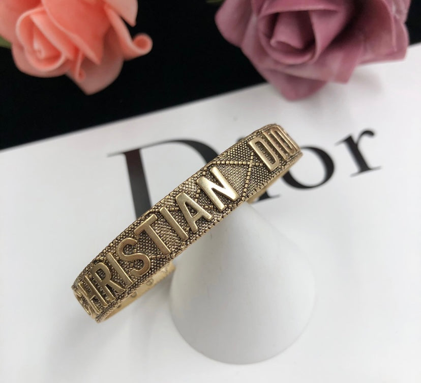 Woman DIOR bracelet