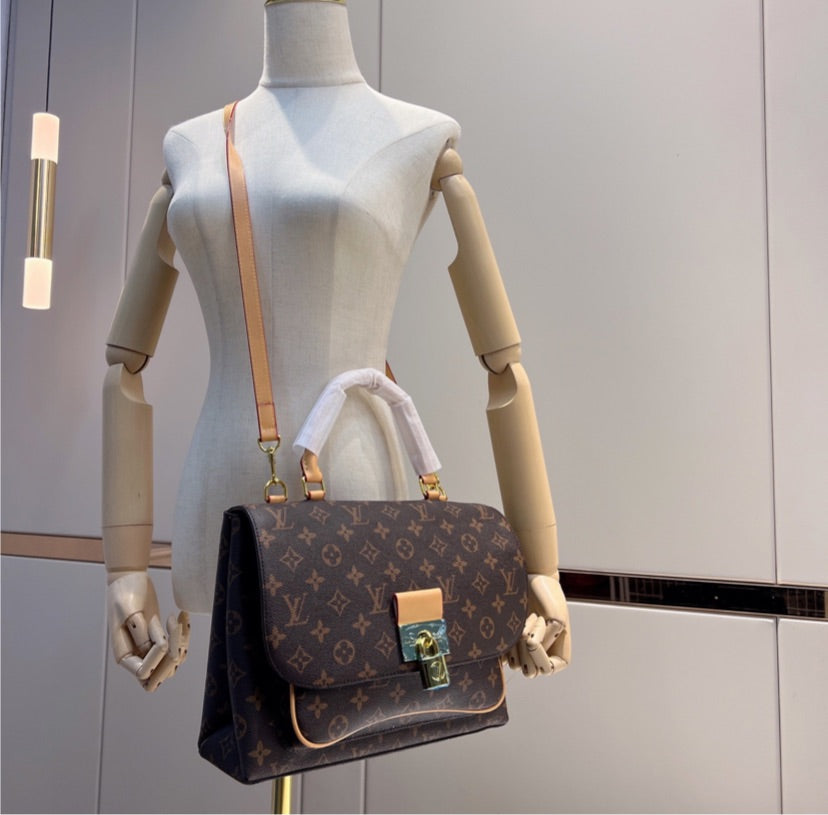 LV leather woman shoulder bag