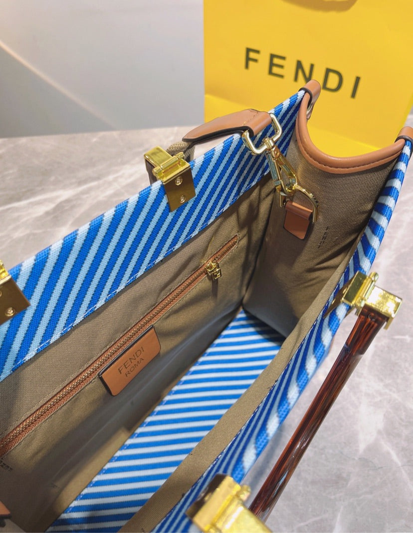 FENDI Ladies new Handbag