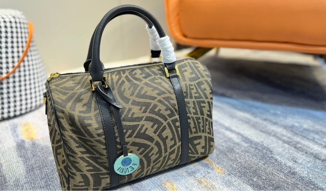 New Fendi woman shoulder handbag