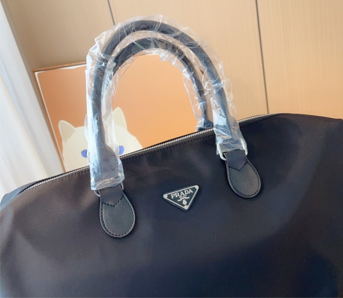 Large Prada woman shoulder bag