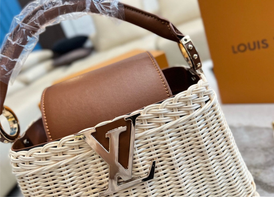 New Louis Vuitton woman handbag