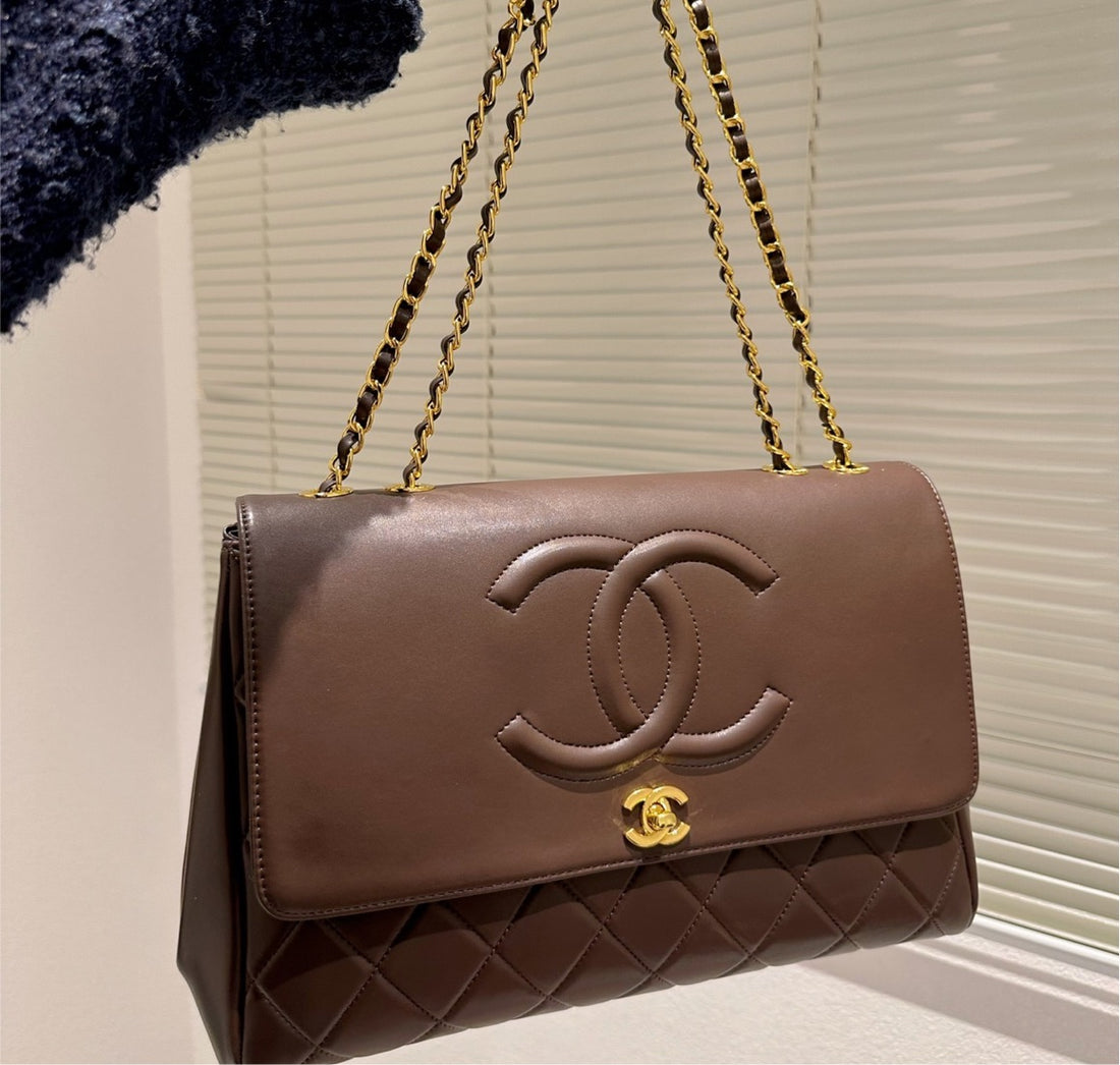 Chanel woman new shoulder bag