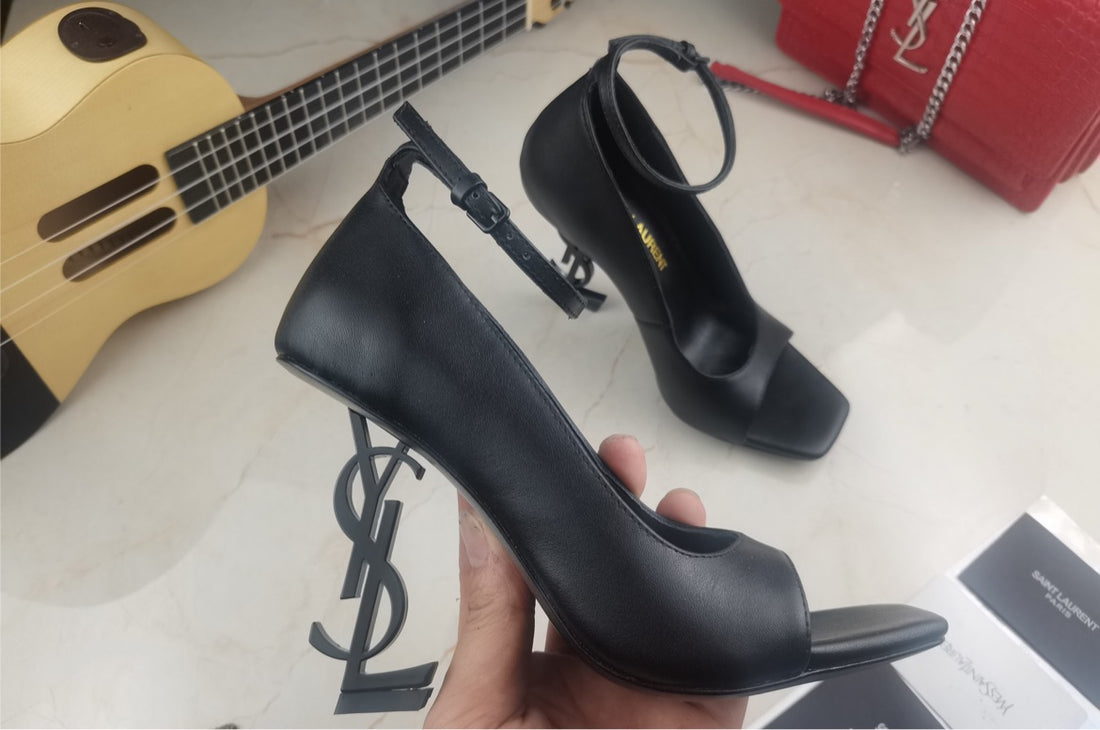 Saint Laurent woman shoe