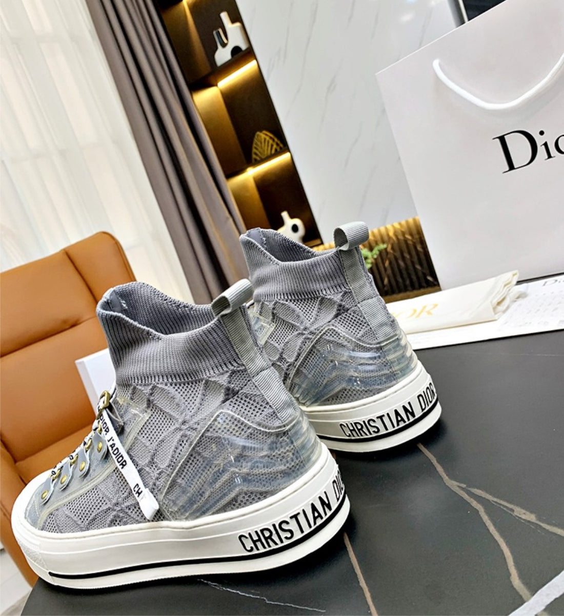 Woman Dior Grey Sneaker