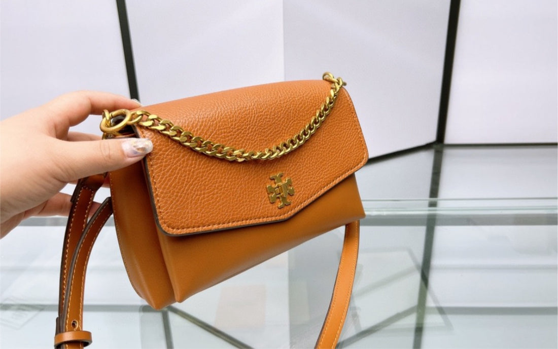 Woman Tory Burch shoulder handbag