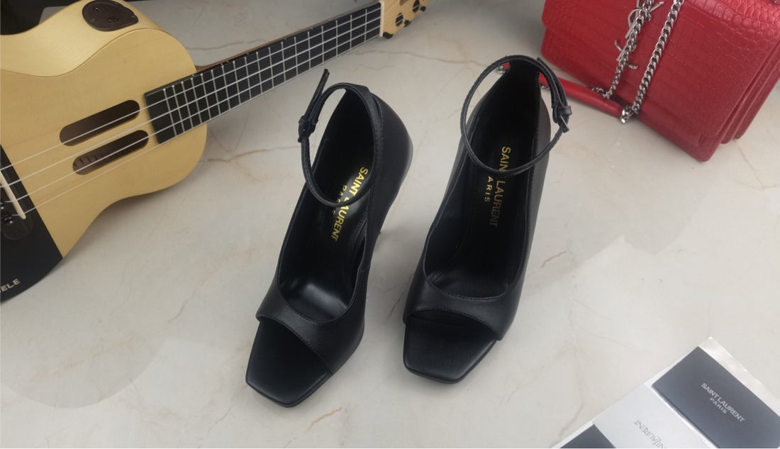 Saint Laurent woman shoe