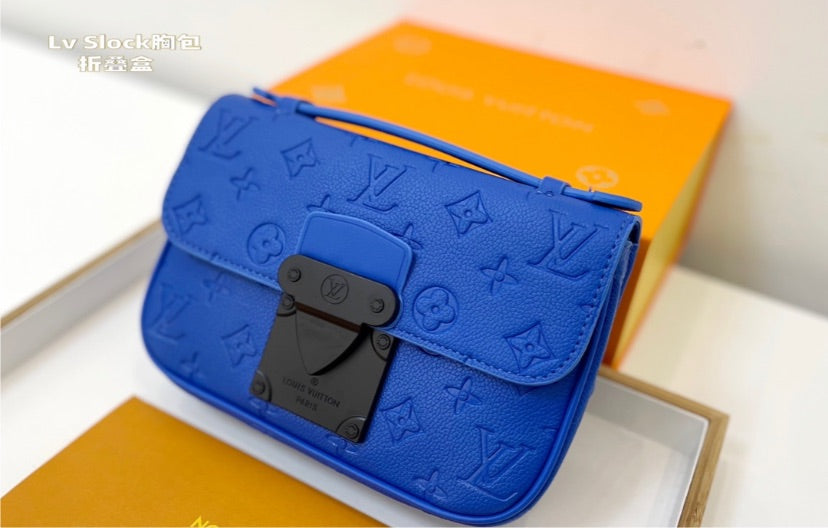LV woman handbag