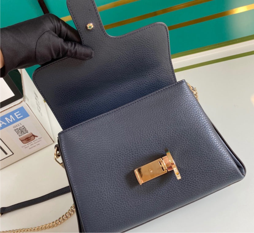 Soft leather woman Gucci handbag