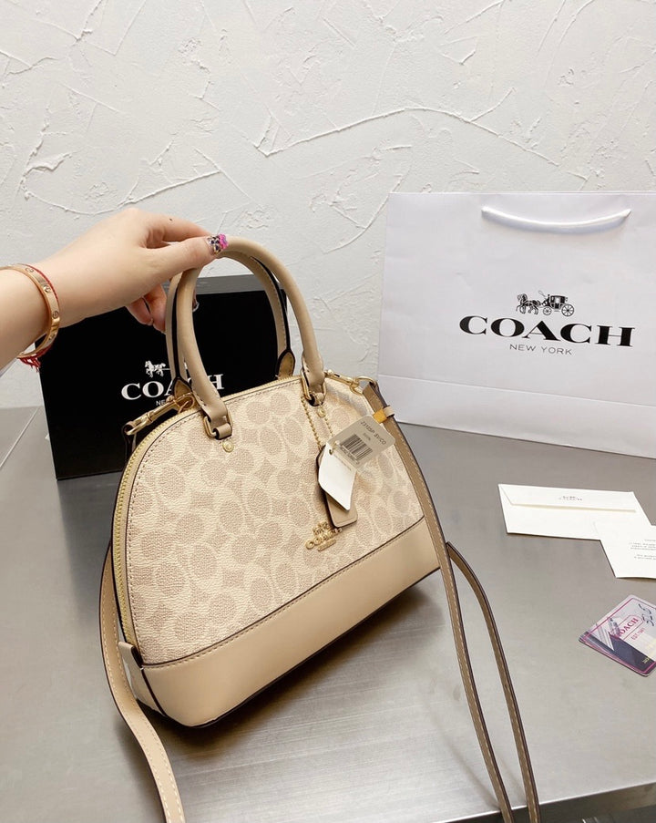 Coach woman handbag