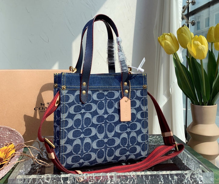 New coach woman shoulder handbag