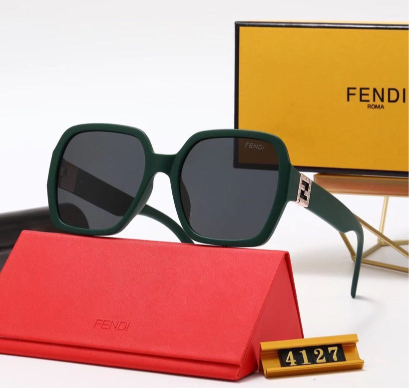 New Fendi woman sunglasses