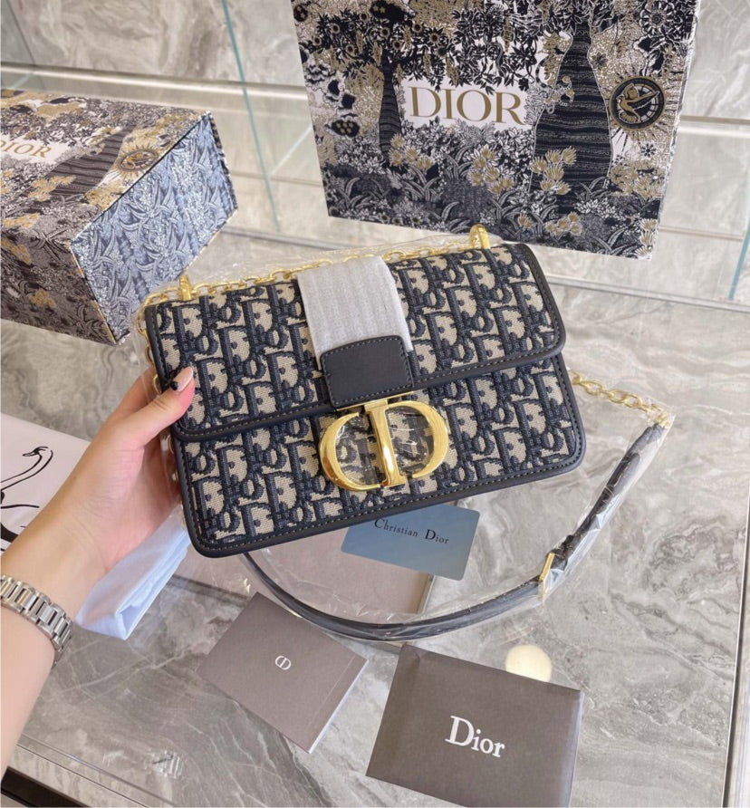 Dior woman shoulder /crossbody