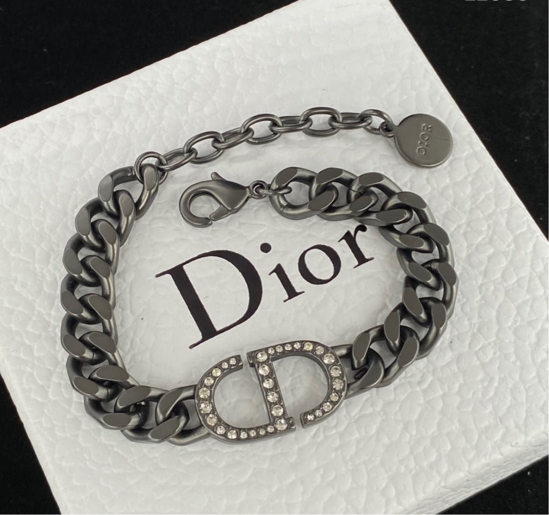 Dior woman bracelet