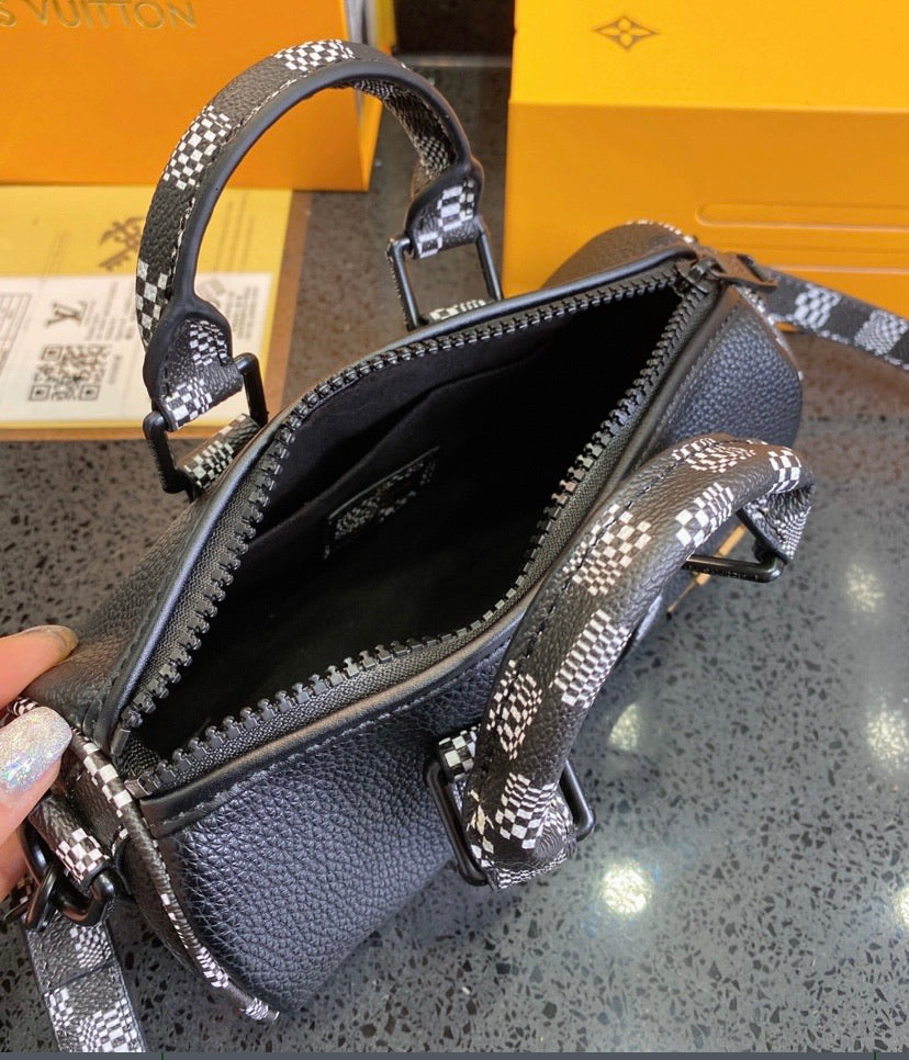 New LV Leather Woman shoulder Handbag