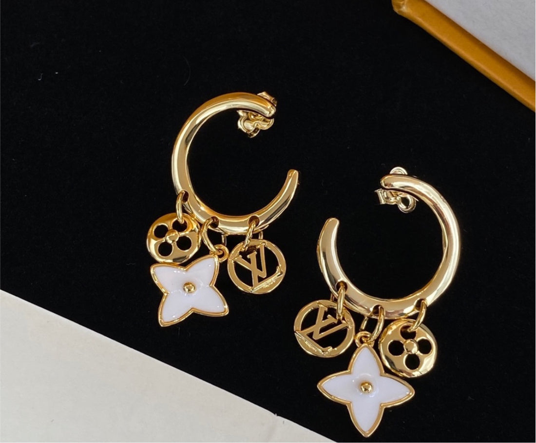 New LV woman earring