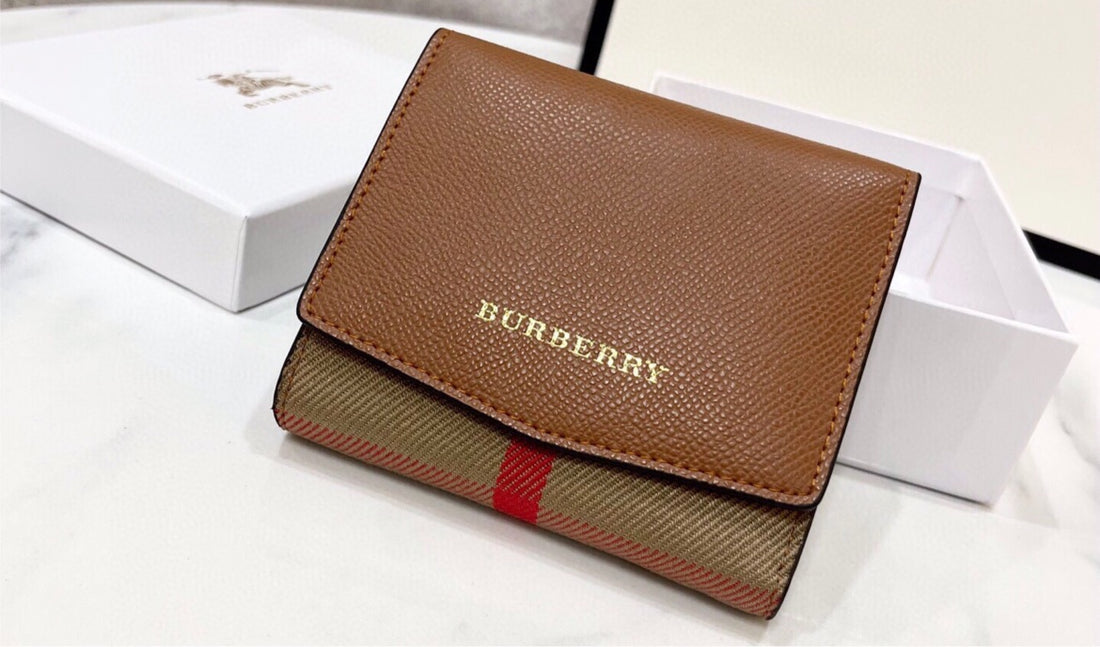 Burberry wallet