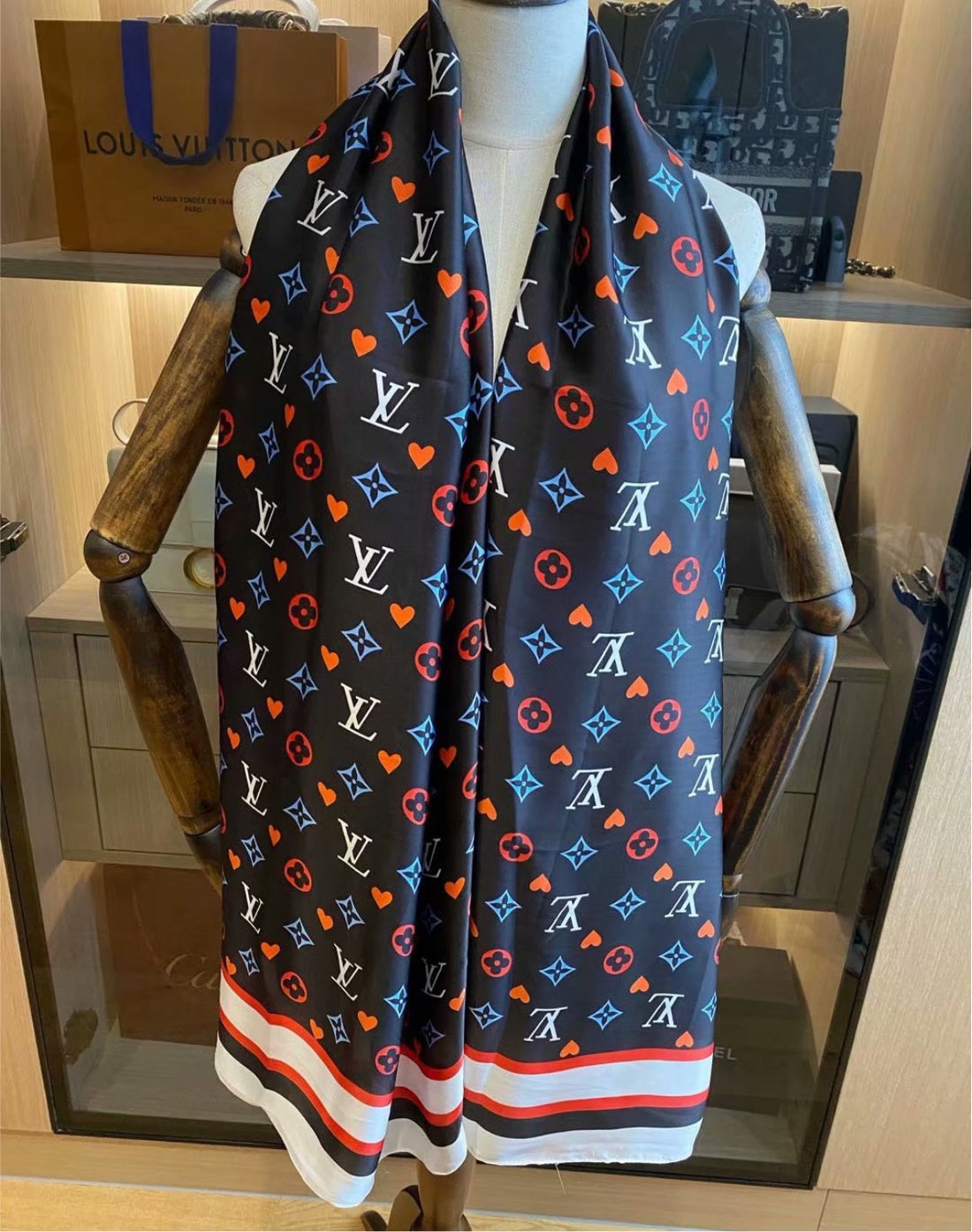 New woman LV scarf