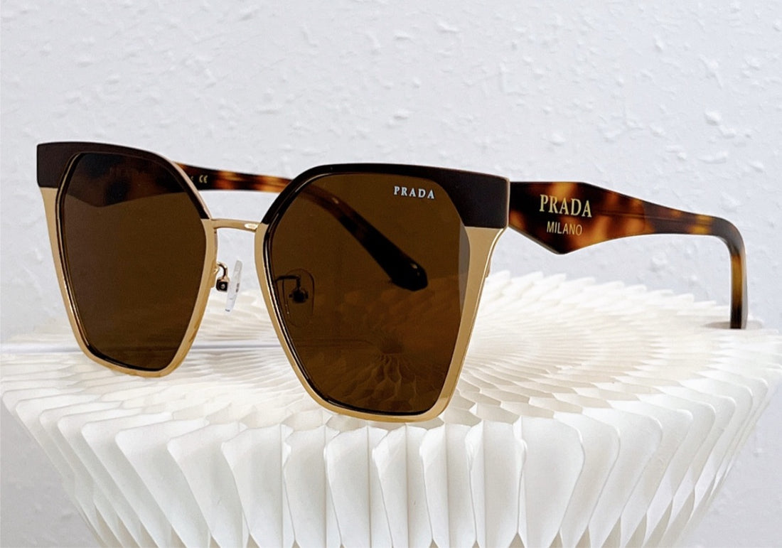 Prada woman sunglasses