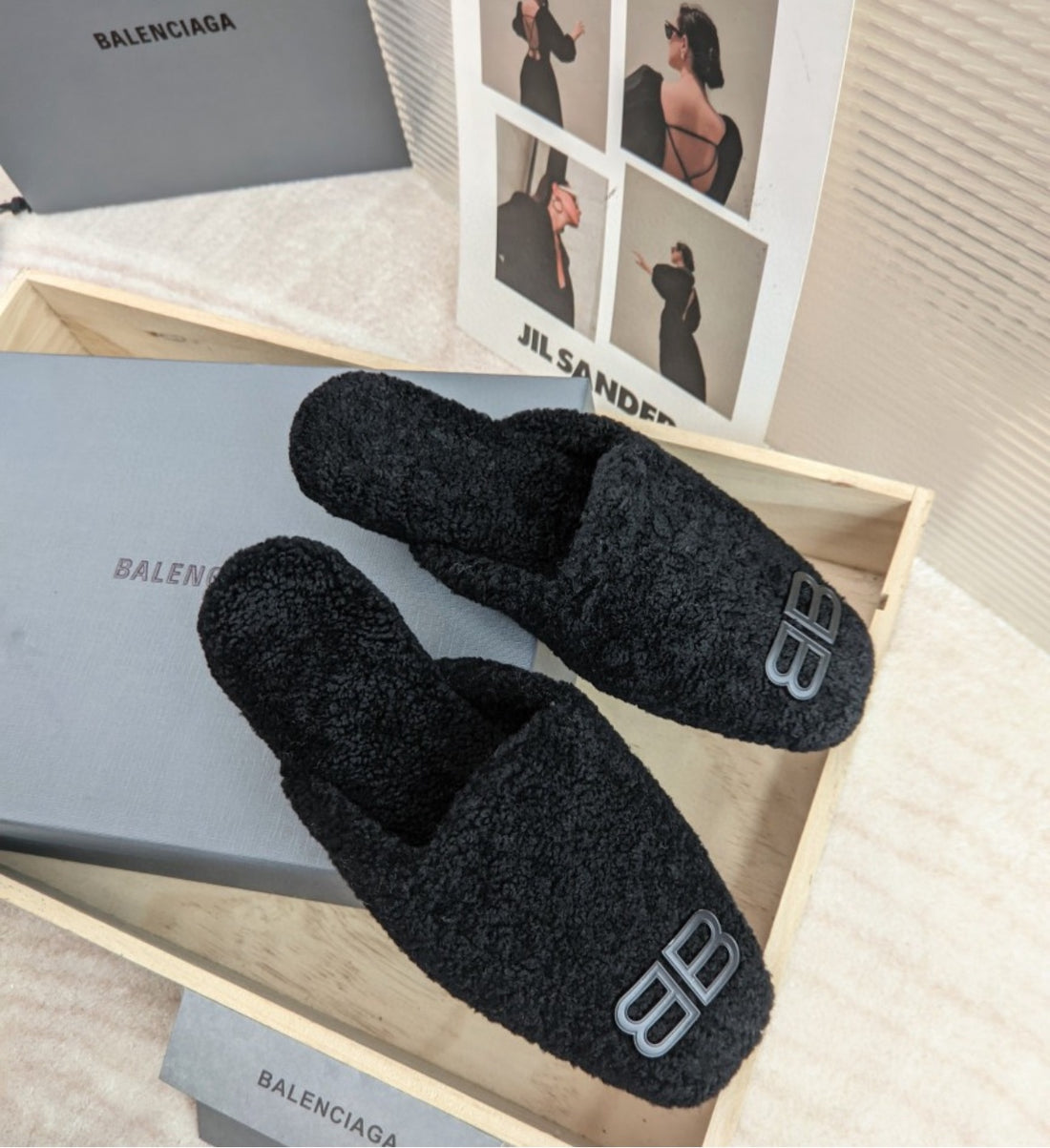 Comfy Balenciaga house shoe