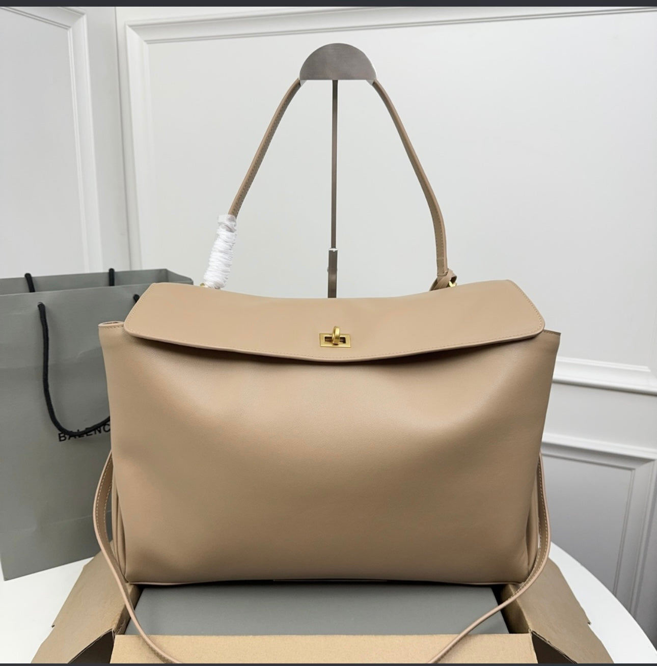 Leather Woman Balenciaga large Handbag