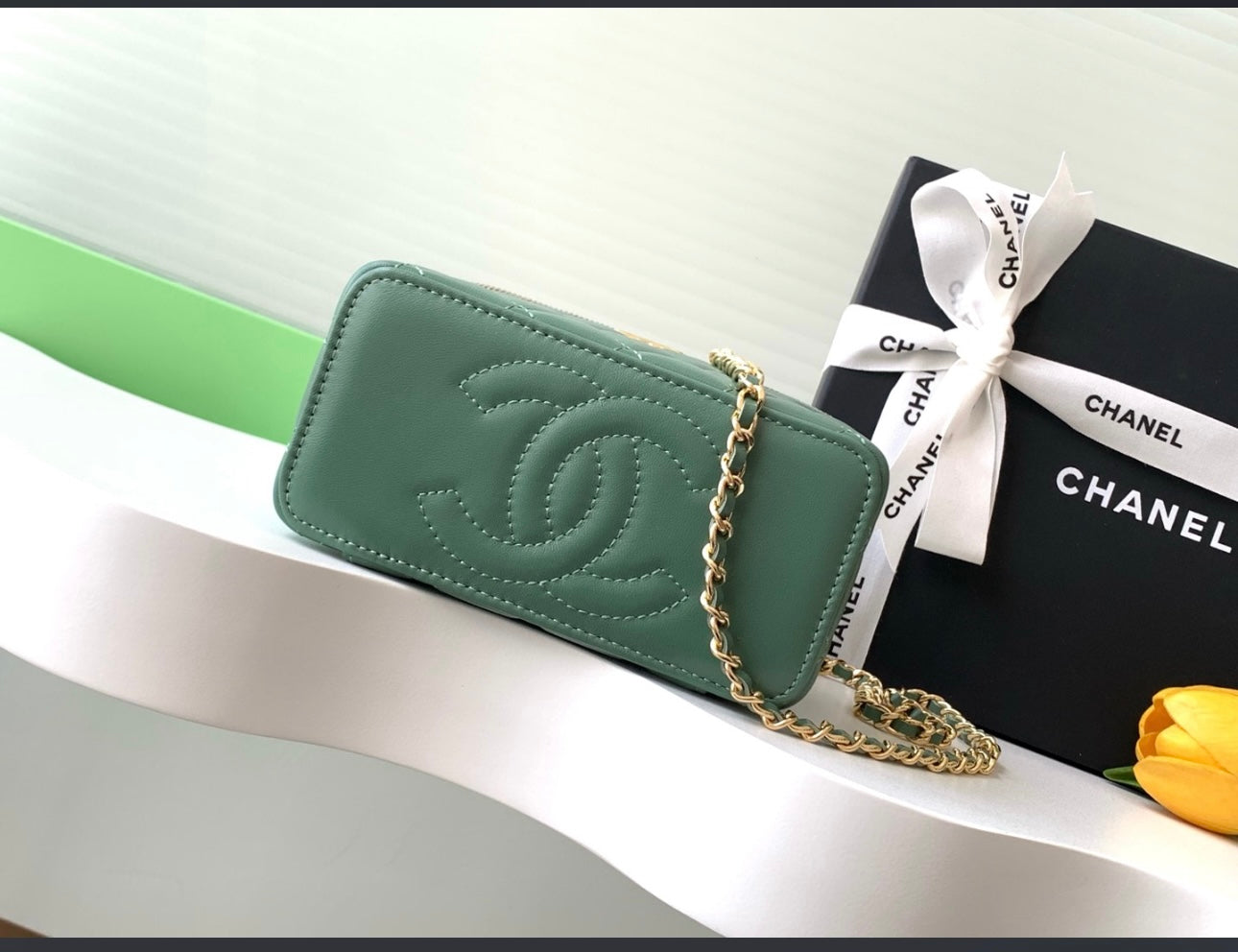 Leather green Chanel handbag