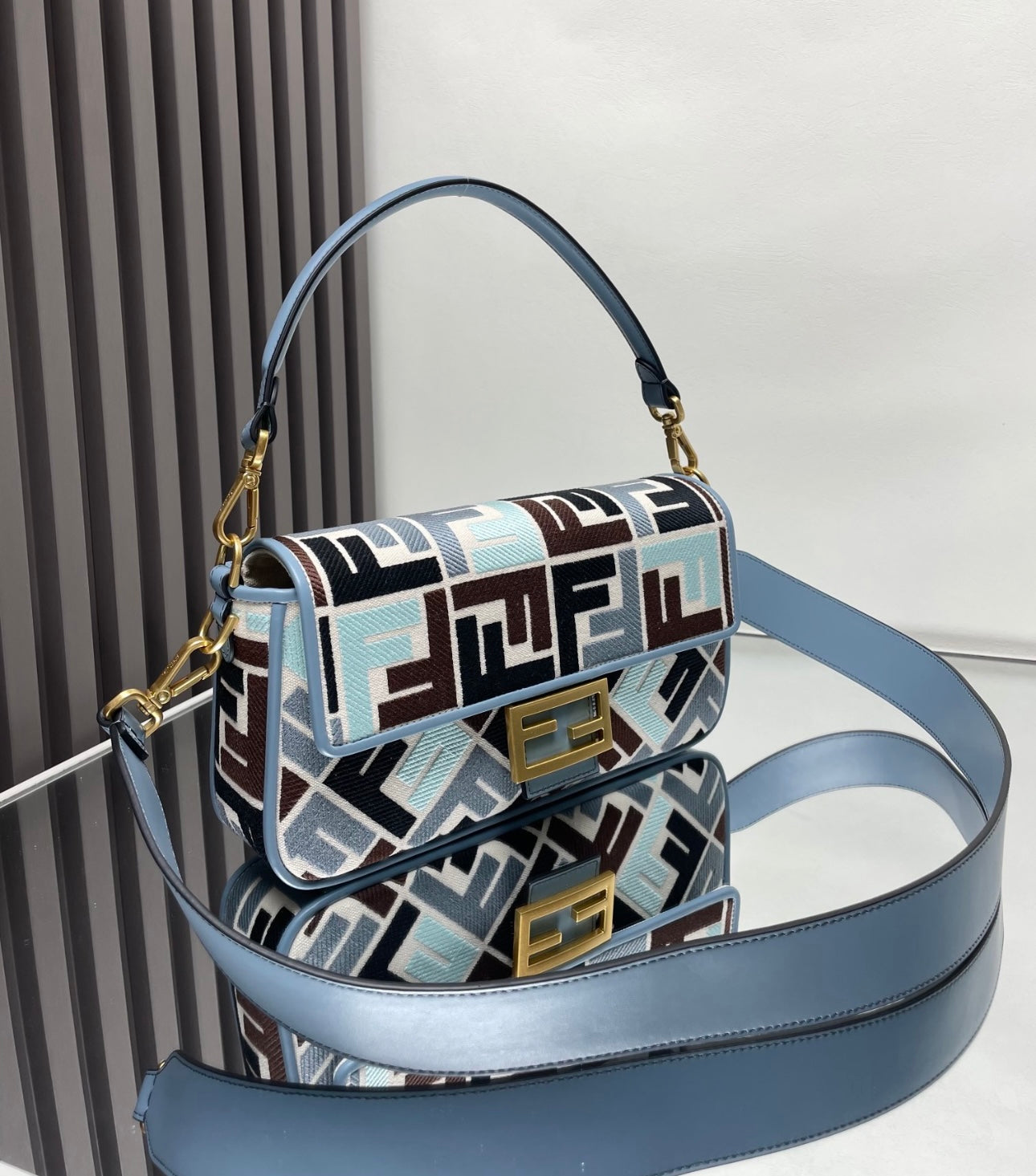 New fendi woman shoulder handbag