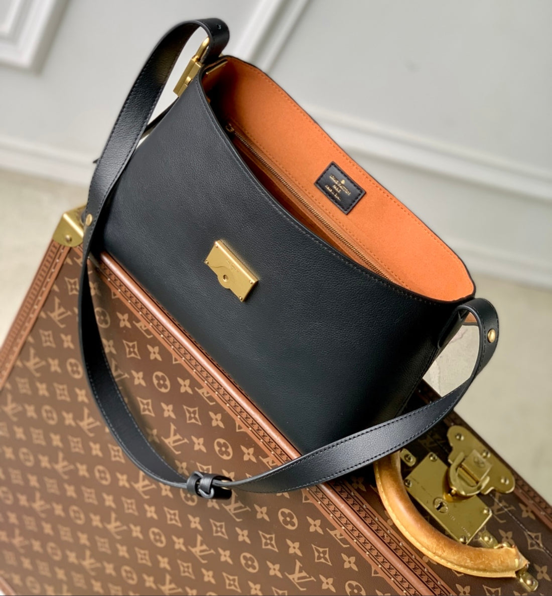Smooth leather LV woman handbag