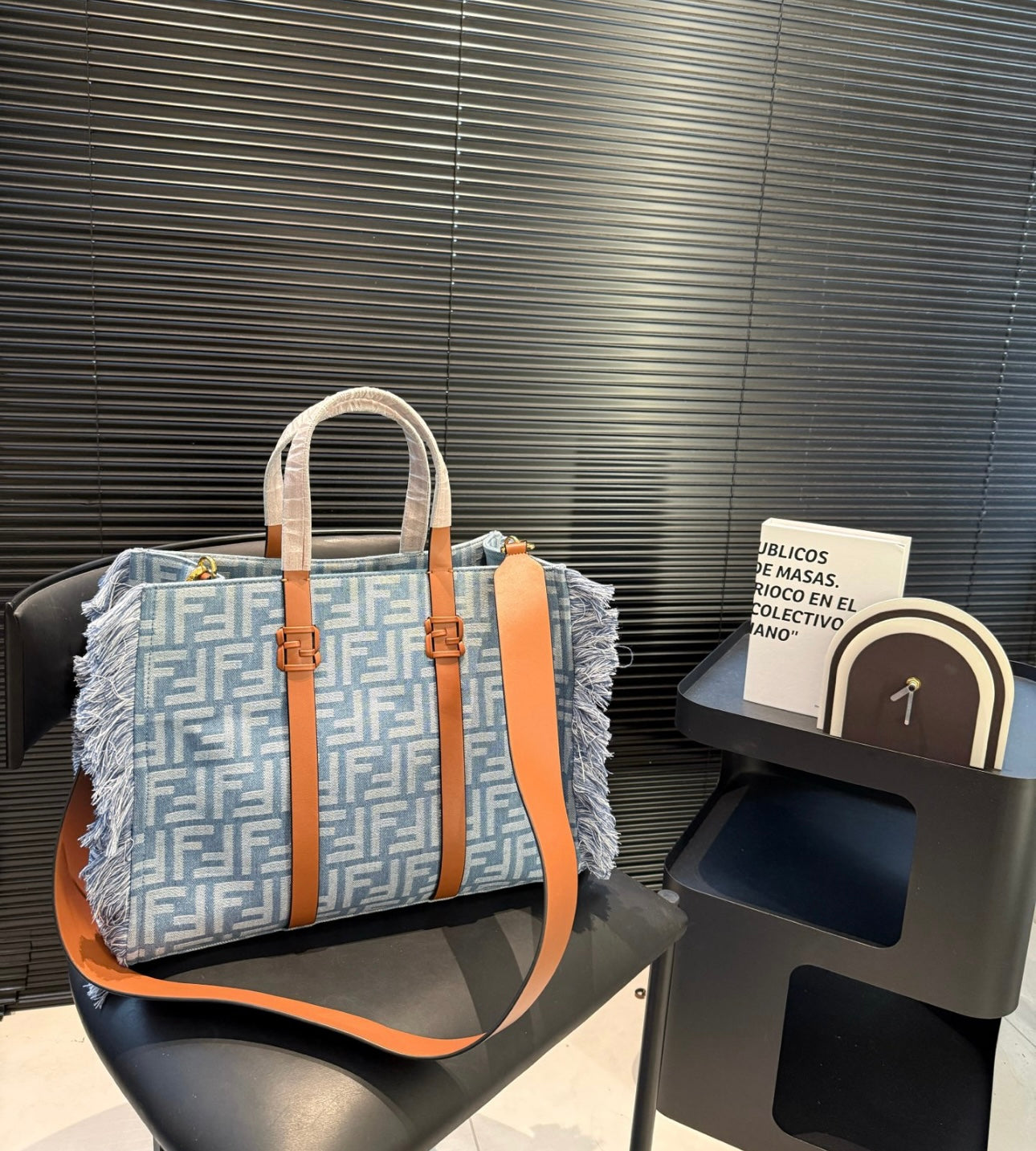 Large Fendi woman shoulder handbag