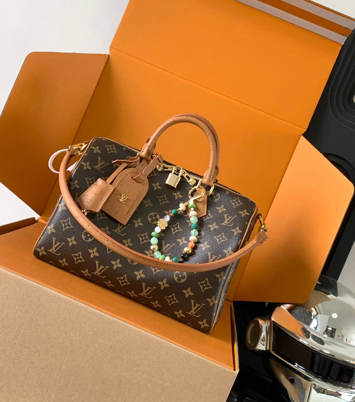 LV woman handbag