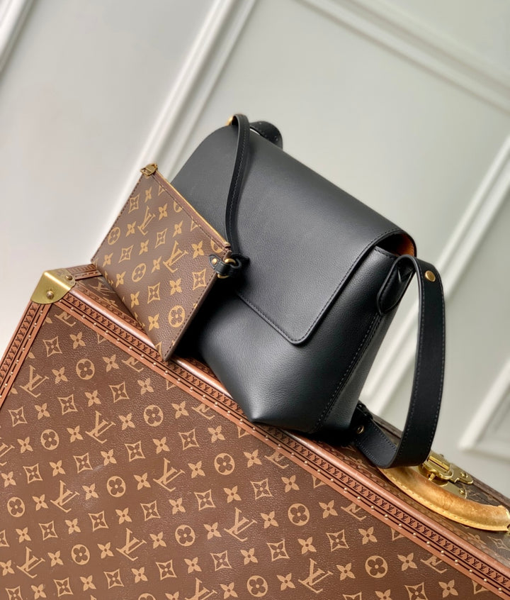 Smooth leather LV woman handbag