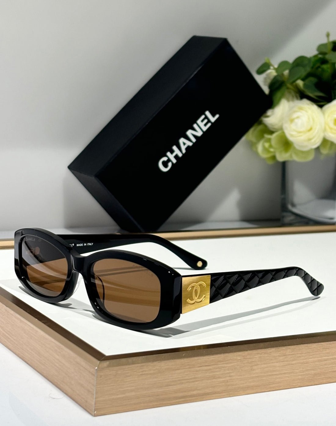New Chanel woman eyewear