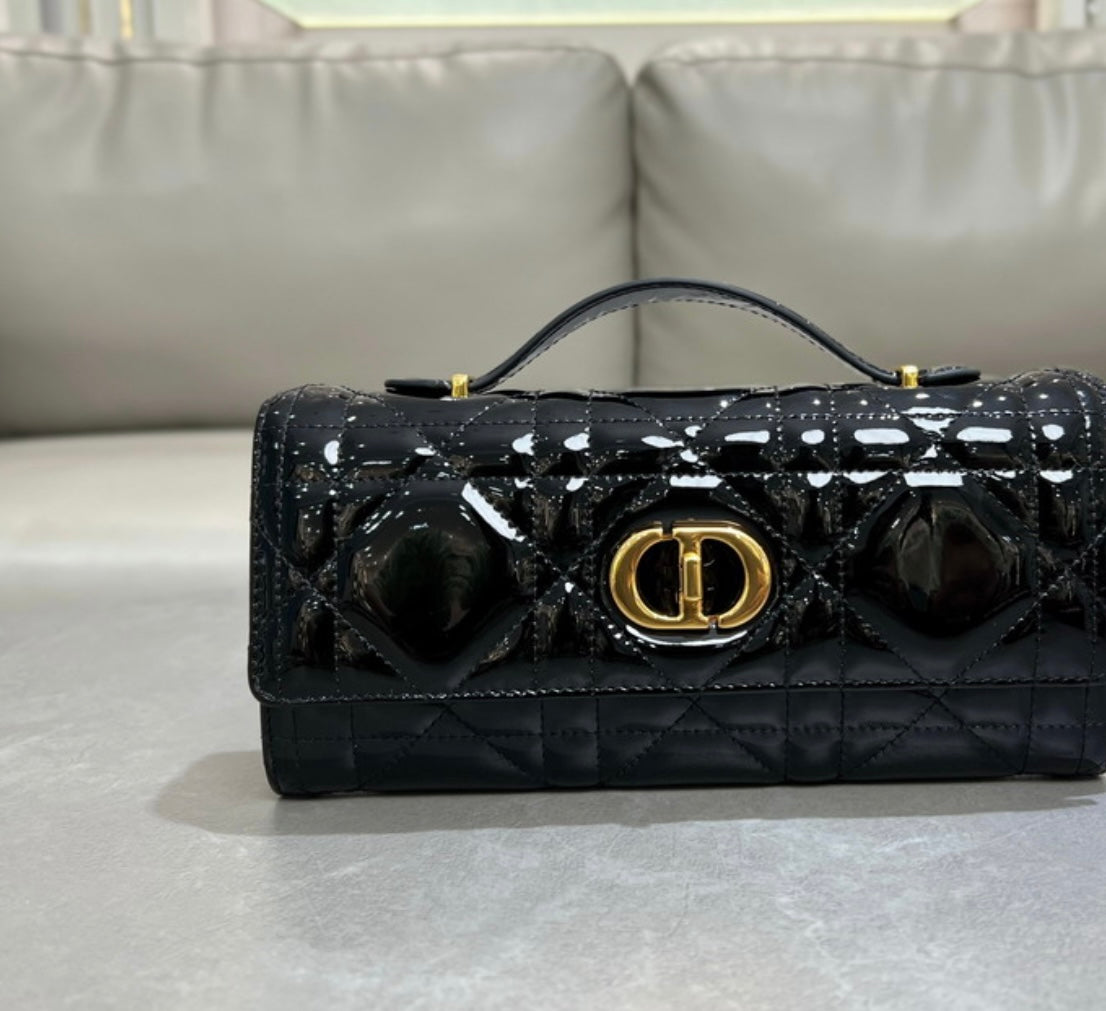 Dior woman wrist/ shoulder bag