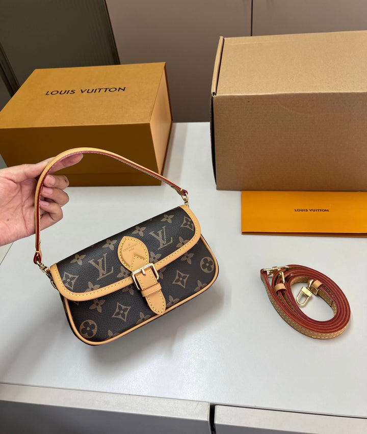 New leather woman handbag