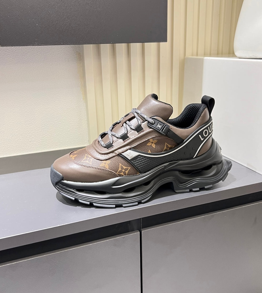 LOUIS V new sneakers