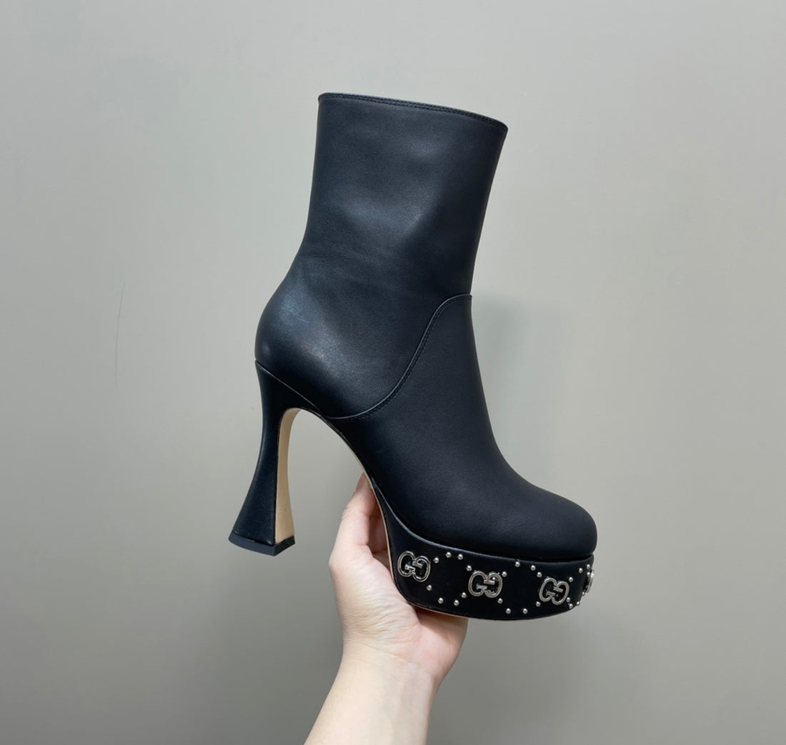 New leather Gucci woman Boots