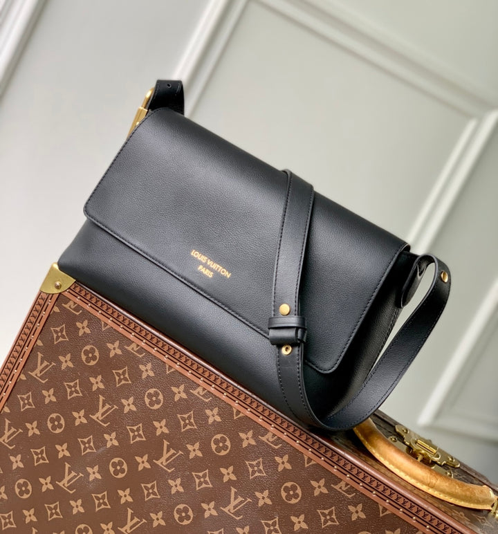 Smooth leather LV woman handbag