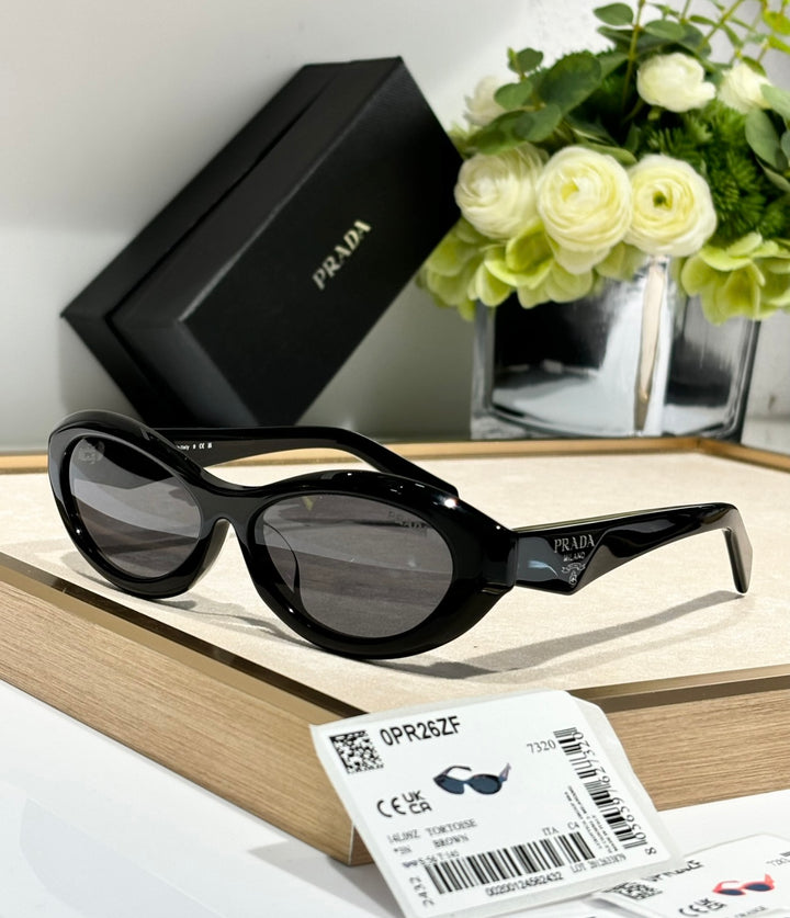 New Prada woman Shades