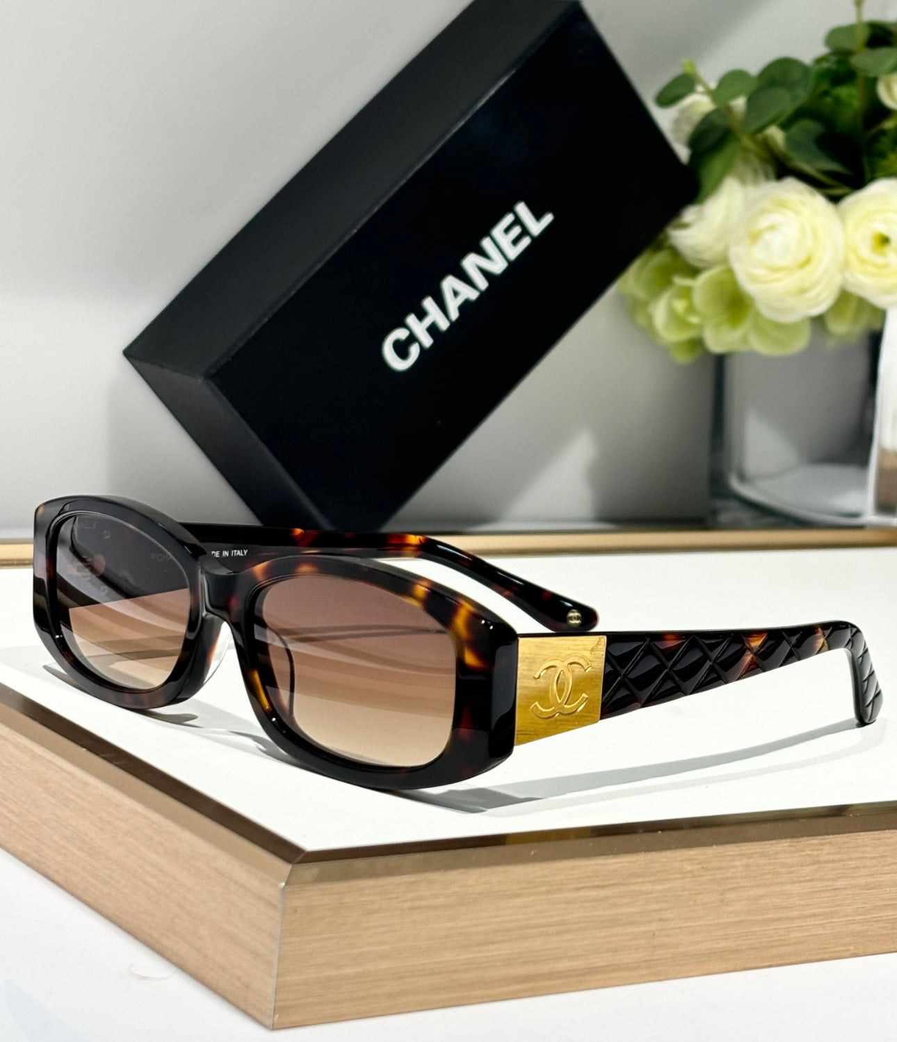 New Chanel woman eyewear