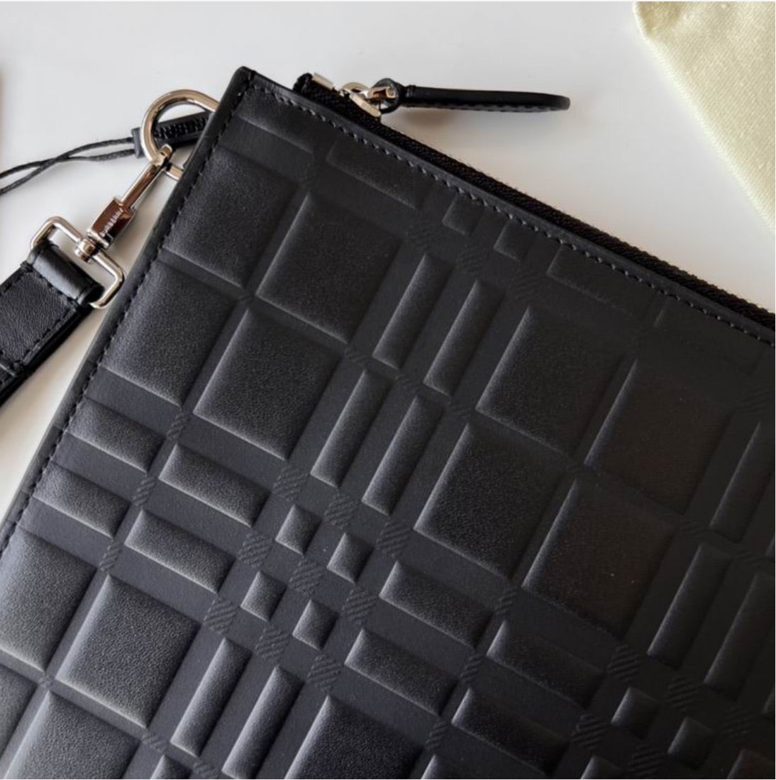 New Burberry wrist bag/wallet