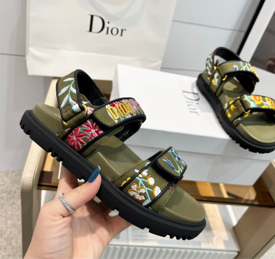 Woman Dior sandal